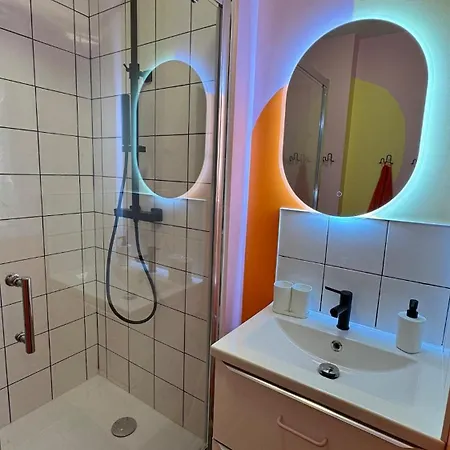 La Retro-capsule - 2 & Parking Apartment