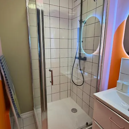 La Retro-capsule - 2 & Parking